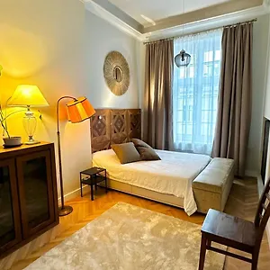 4m High In Heart Of Warsaw! Apartment Warsaw